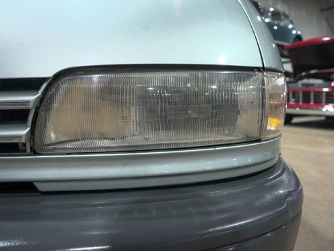 Used 1992 Toyota Previa LE image 36