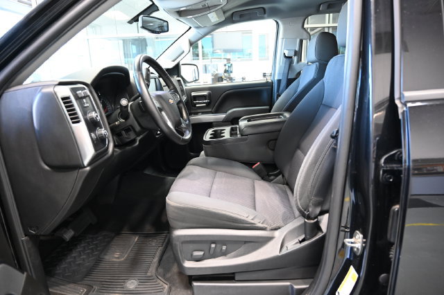 Used 2019 Chevrolet Silverado 1500 LT w/ All Star Edition AWD/4WD image 10