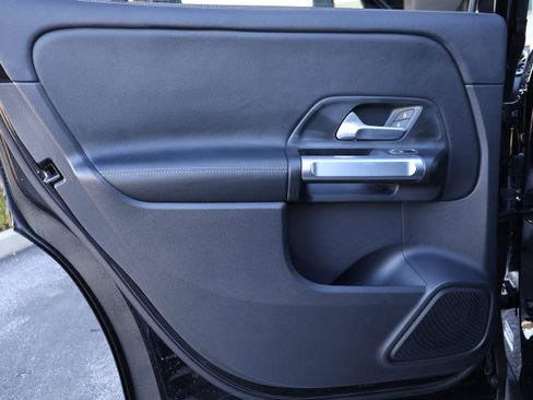 Certified 2024 Mercedes-Benz GLB 250 image 15