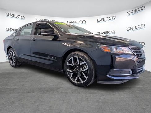 Used 2017 Chevrolet Impala LT FWD image 1