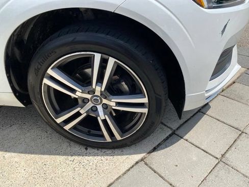 Used 2021 Volvo XC60 T5 Momentum w/ Protection Package Premier AWD/4WD image 20