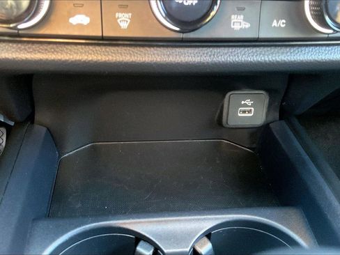 Used 2023 Honda HR-V Sport image 26