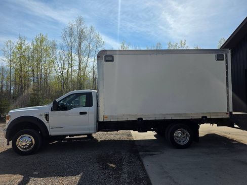 Used 2021 Ford F550 4x4 Regular Cab Super Duty image 3