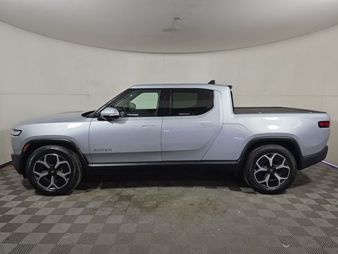 Used 2024 Rivian R1T Adventure AWD/4WD image 2