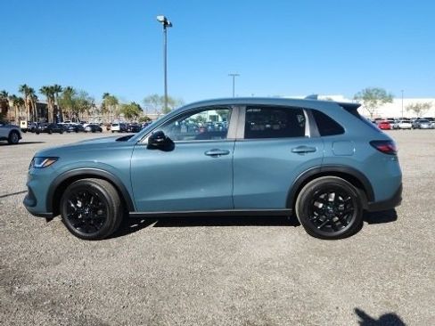 Certified 2025 Honda HR-V Sport image 9