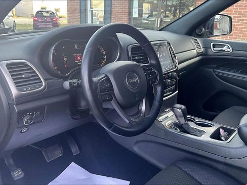 Used 2021 Jeep Grand Cherokee Freedom Edition image 13