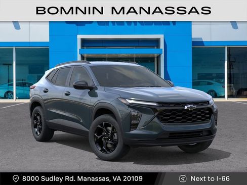 New 2026 Chevrolet Trax LT w/ Midnight Edition FWD image 8