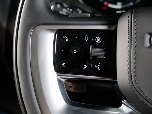 New 2025 Land Rover Range Rover SE AWD/4WD image 18