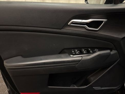 Certified 2023 Kia Sportage X-Line w/ X-Line Premium Package image 9