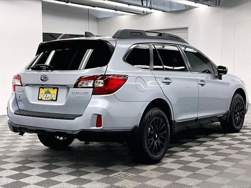 Used 2017 Subaru Outback 3.6R Limited w/ Popular Package #5 image 12