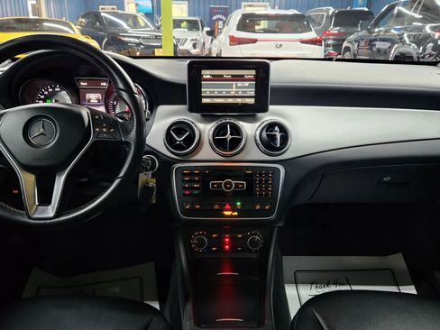 Used 2015 Mercedes-Benz GLA 250 GLA 250 4MATIC Sport Utility 4 image 21
