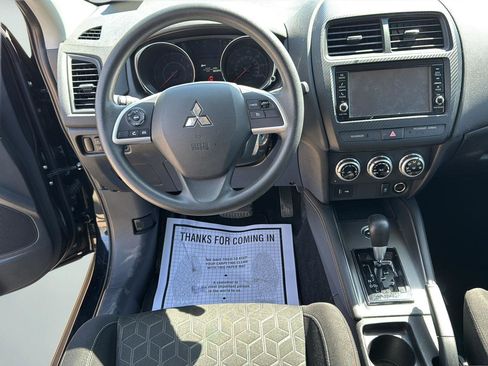 Used 2025 Mitsubishi Outlander Sport ES AWD/4WD image 10