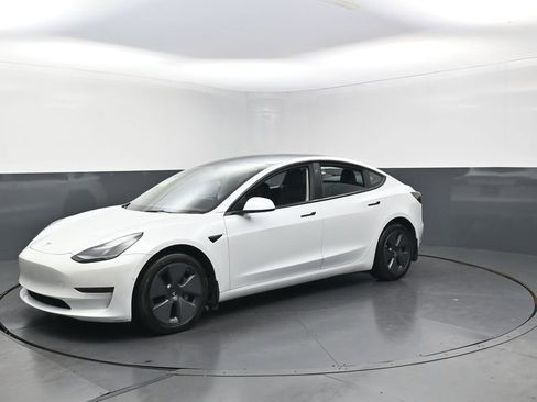 Used 2022 Tesla Model 3 Long Range AWD/4WD image 5