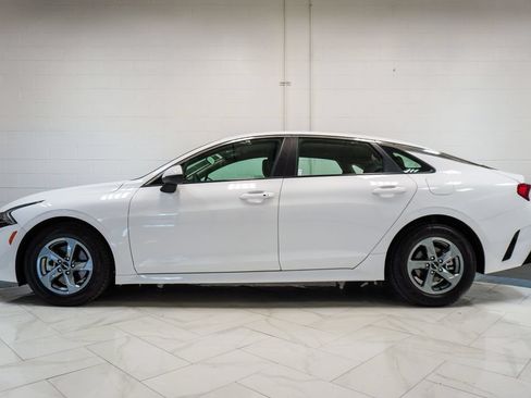 Used 2022 Kia K5 LXS FWD image 30