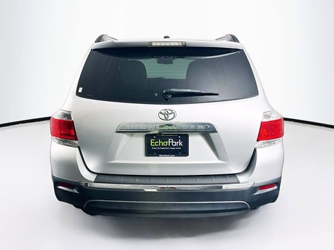 Used 2013 Toyota Highlander Limited FWD image 7