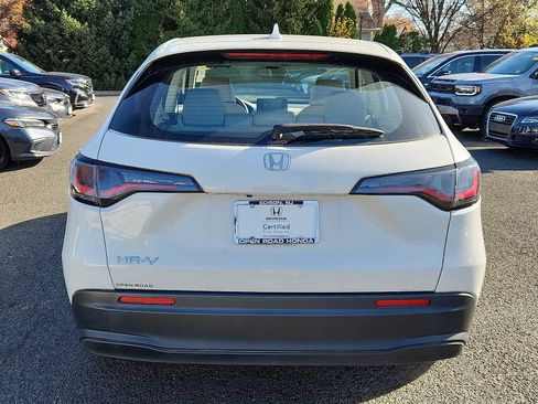 Certified 2023 Honda HR-V LX image 5