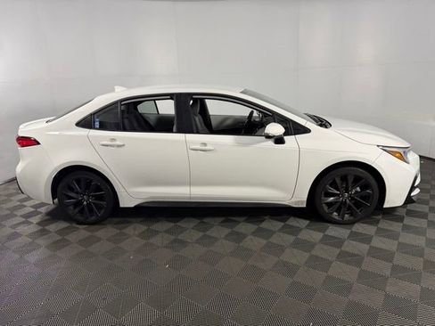 Used 2023 Toyota Corolla SE FWD image 10