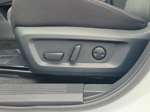 New 2026 Nissan Rogue SV w/ Cold Weather Package FWD image 21