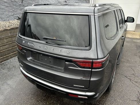 Used 2022 Jeep Wagoneer Series II w/ Rear Seat Video Group 1 image 5
