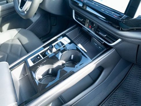 New 2026 Volkswagen Atlas Cross Sport SE FWD image 43