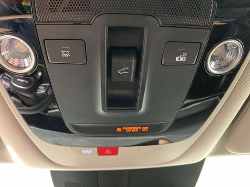 Used 2024 Kia Sorento SX AWD/4WD image 24
