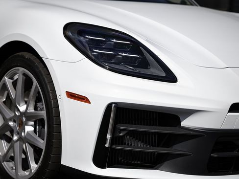 New 2026 Porsche Panamera 4 image 11