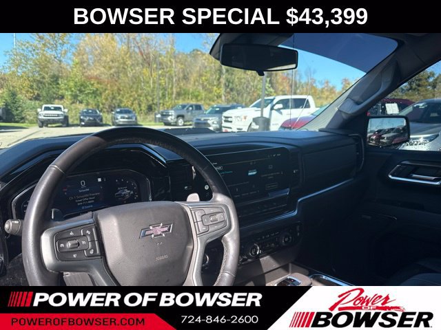 Used 2022 Chevrolet Silverado 1500 LT Trail Boss w/ LT Trail Boss Premium Package AWD/4WD image 3