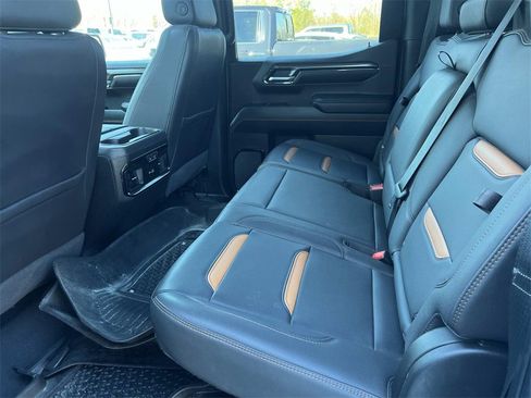 Used 2022 GMC Sierra 1500 AT4 w/ AT4 Preferred Package image 12