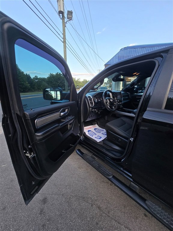 Used 2019 RAM 1500 Big Horn AWD/4WD image 8