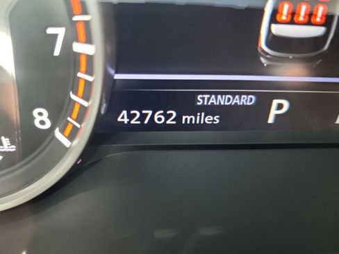 Used 2025 Nissan Pathfinder SV image 18