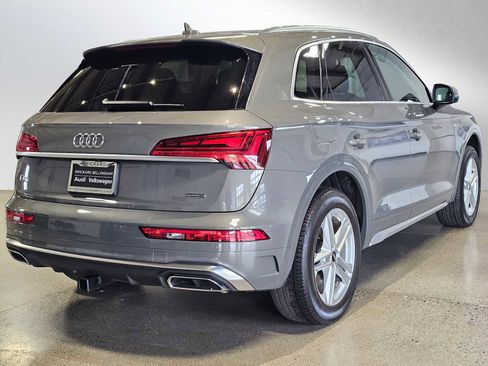 Used 2023 Audi Q5 e Premium Plus w/ Premium Plus Package AWD/4WD image 7