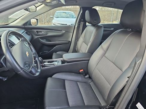 Used 2019 Chevrolet Impala LT image 19