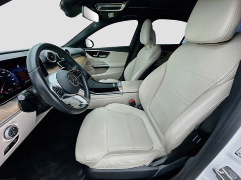 Used 2024 Mercedes-Benz C 300 Sedan image 13