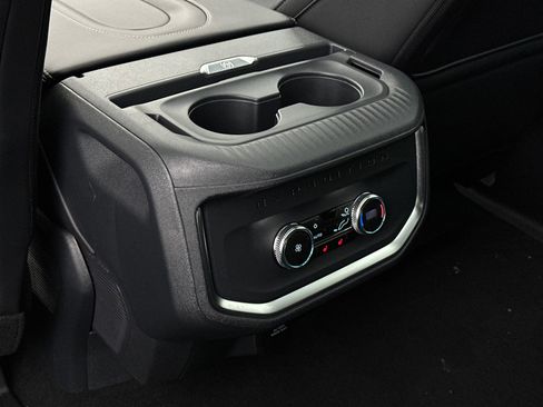 New 2025 Ford Expedition Platinum w/ Stealth Performance Package image 22