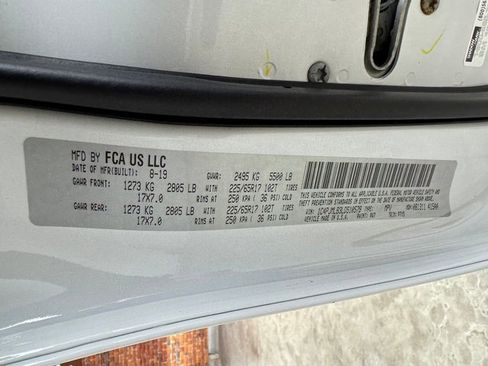 Used 2020 Jeep Cherokee Latitude Plus w/ Cold Weather Group image 31