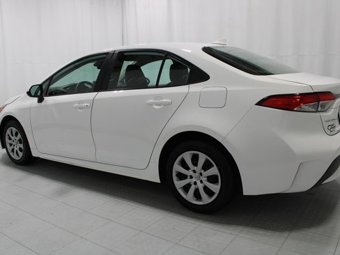 Used 2021 Toyota Corolla LE FWD image 8