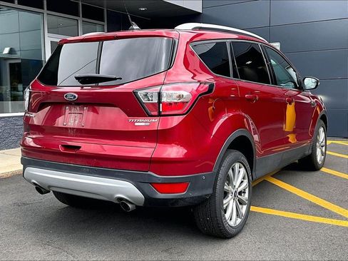 Used 2018 Ford Escape Titanium AWD/4WD image 4