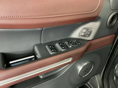 Used 2024 Ford Expedition Limited AWD/4WD image 12