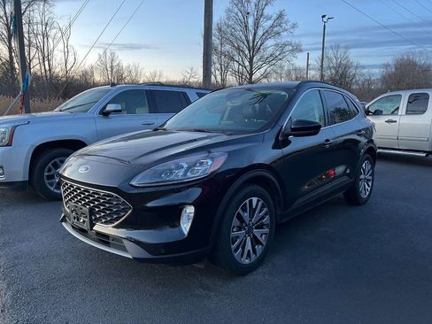 Used 2022 Ford Escape Titanium image 7