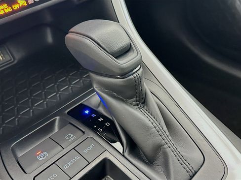 Used 2025 Toyota RAV4 LE image 25