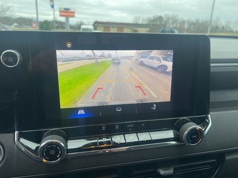 Used 2024 Chevrolet Colorado W/T image 11