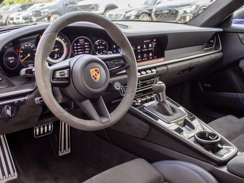 Used 2022 Porsche 911 GT3 image 11