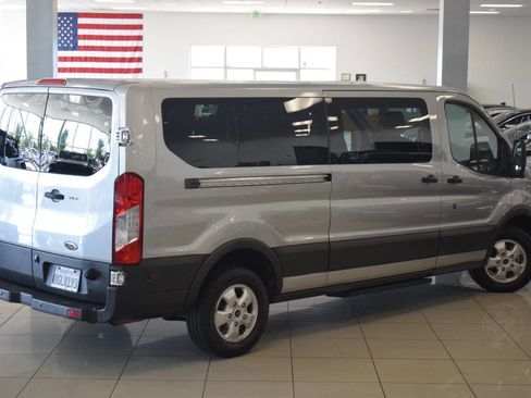 Used 2017 Ford Transit 350 XLT image 38
