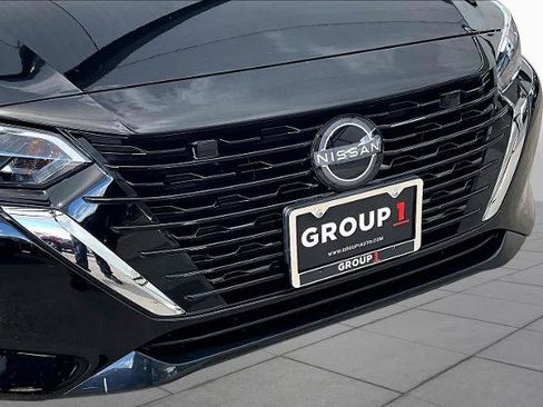Certified 2025 Nissan Sentra SV FWD image 29