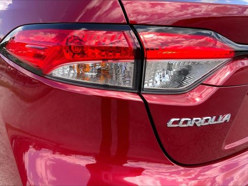 Used 2026 Toyota Corolla LE FWD image 28