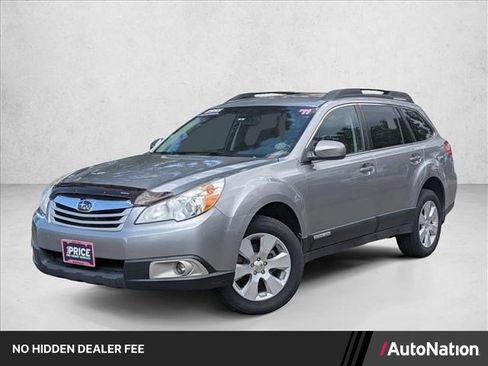 Used 2011 Subaru Outback 2.5i Premium AWD/4WD image 1