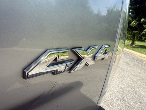 Used 2011 RAM 2500 SLT w/ Protection Group AWD/4WD image 7