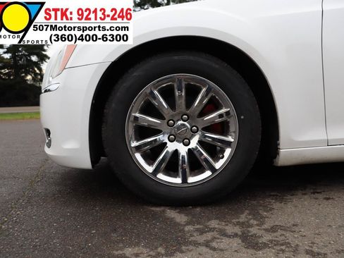 Used 2012 Chrysler 300 Limited RWD image 25