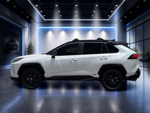Used 2024 Toyota RAV4 XSE w/ Advanced Technology Package AWD/4WD image 8