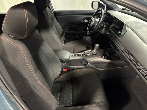 Used 2025 Honda HR-V Sport image 26